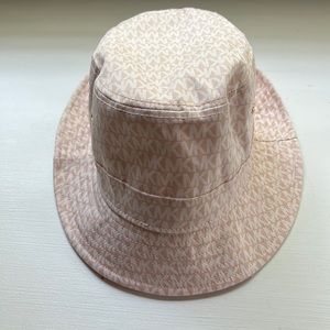 Michael Kors Bucket hat
